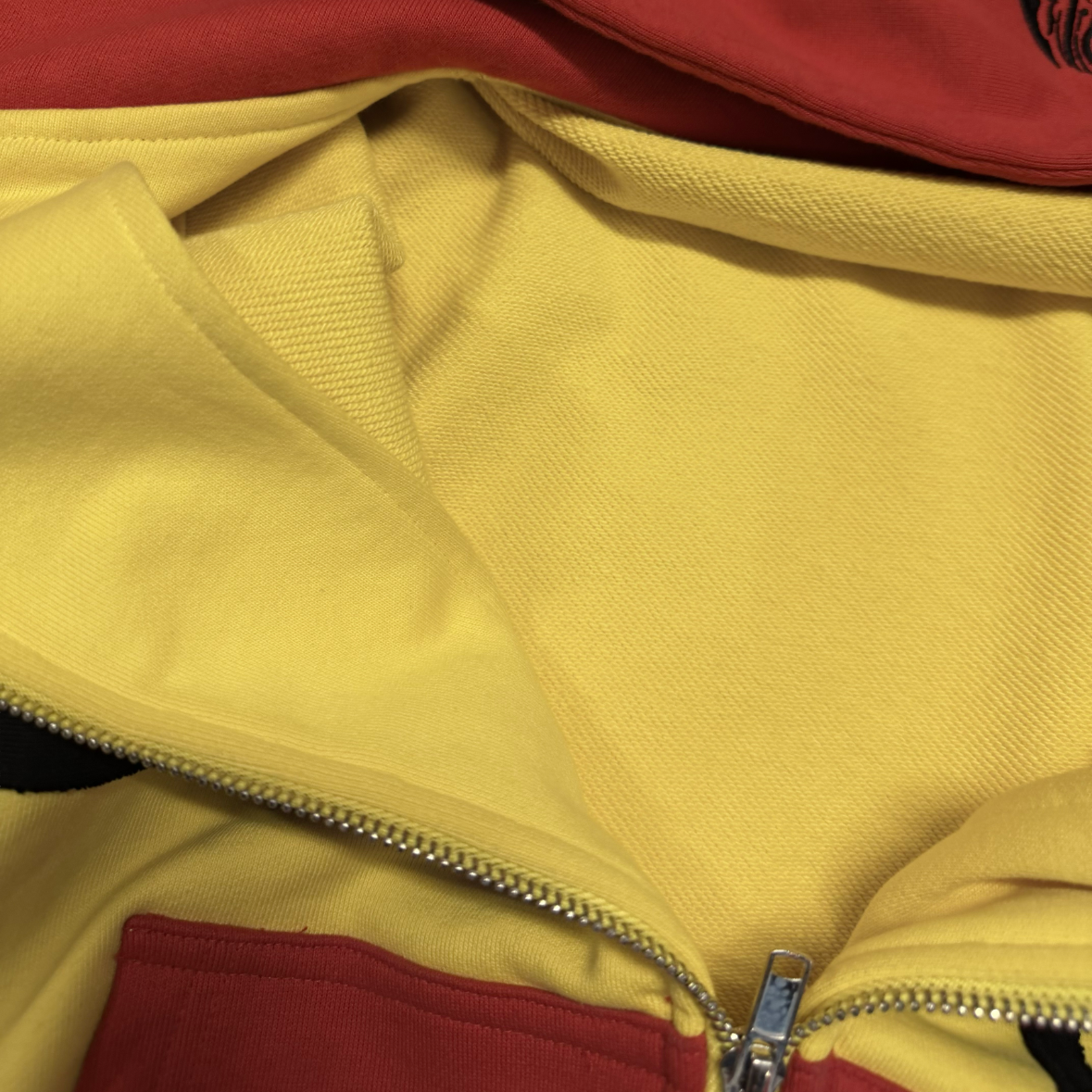 YèRè Hoodie
